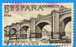 Stamps Spain -  Puente de cal y canto sobre el rio Mapocho