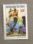 Stamps Africa - Mali -  Escena de beber té en el desierto