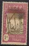 Stamps Africa - Niger -  Agricultor regando