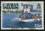 Stamps United Kingdom -  Islas Caimán. Turistas buceando.