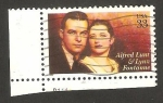 Stamps America - United States -  Alfred Lunt y Lynn Fontanne, actores