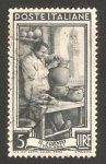 Stamps Italy -  trabajando la cerámica