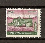 Stamps Pakistan -  Serie Basica / Tractor.