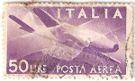 Stamps Europe - Italy -  Avion / Manos estrechadas