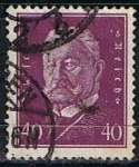 Stamps Germany -  Scott  379  Pres. Paul von Hindenburg (4)