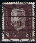 Stamps Germany -  Scott  383   Pres. Paul von Hindenburg (9)