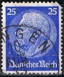 Stamps Germany -  Scott  395  Von Hindenburg (5)