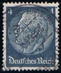 Stamps Germany -  Scott  391  Pres. Von Hindernburg (2)