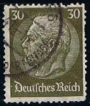 Sellos de Europa - Alemania -  Scott  409  Pres. Von Hindernburg