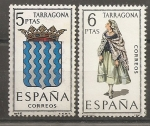 Stamps Spain -  Escudo y traje típico (Tarragona)