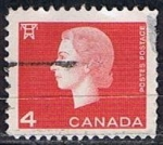 Stamps Canada -  Scott  404  Reina  Elizabeth II (2)