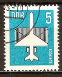 Stamps Germany -  Correo aéreo.Avión y el sobre (las alas son parte de la dotación)DDR