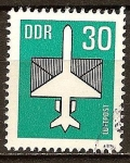 Stamps Germany -  Correo aéreo.Avión y el sobre (las alas son parte de la dotación)DDR