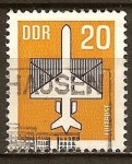 Stamps Germany -  Correo aéreo.Avión y el sobre (las alas son parte de la dotación)DDR