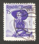 Stamps : Europe : Austria :  750 - Traje típico de Tirol, Pustertal