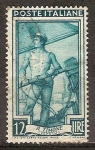 Stamps Italy -   Pescador en el timón.