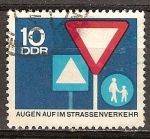 Stamps Germany -  ojos abiertos en el tráfico por carretera-DDR