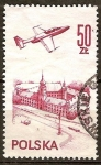 Stamps Poland -  PZL-Mielec TS-11 Iskra avión de entrenamiento sobre el castillo de Varsovia.