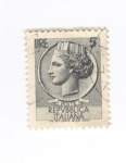 Stamps Italy -  Serie básica