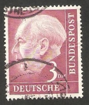 Sellos de Europa - Alemania -  72 B - Presidente Thedore Heuss