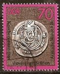 Sellos de Europa - Alemania -  Tesoros de sitios eslavos-moneda de Arabia, siglo octavo (DDR).