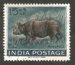 Stamps : Asia : India :  148 - Rinoceronte