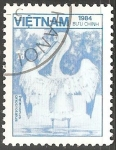 Stamps Vietnam -  Pelecanus onocrotalus-pelícano