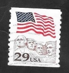 Stamps United States -  1932 - Bandera Nacional, y Monte Rushmore