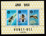 Sellos de Asia - Corea del norte -  Abeja sobre flor