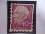 Sellos de Europa - Alemania -  Alemania, Federal - Prof. Dr. theodor Heuss (1884-1963)