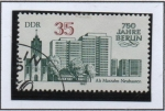 Stamps Germany -  Berlin. Vivienda Moderna