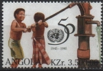 Stamps Angola -  Niños en l' Fuente