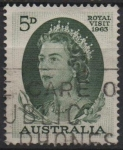 Stamps Australia -  Reina Elizabeth II