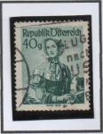 Stamps Austria -  Indumentaria d' Mujer: Viena