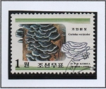 Stamps North Korea -  Hongos: Versicolor Cariolus