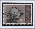 Stamps Guinea -  UPU Monumento, Berna