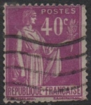 Stamps France -  Paz con rama d' Olivo