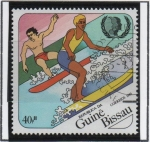 Sellos de Africa - Guinea Bissau -  Año internacional d' l' Juventud, Surf