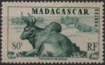 Sellos de Africa - Madagascar -  Manada d' Cebúes