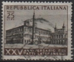 Stamps Italy -  Edificio d' Letrán en Roma