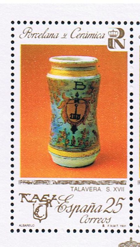 Edifil  3111   Patrimonio Artísico Nacional  Porcelana y cerámica  