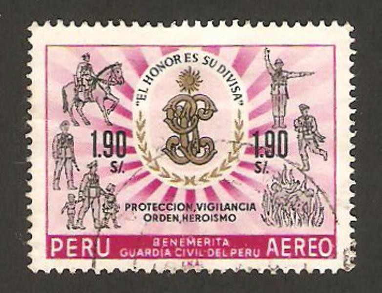 homenaje a la guardia civil de Perú