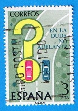 Seguridad Vial, (Adelantamiento en curva)