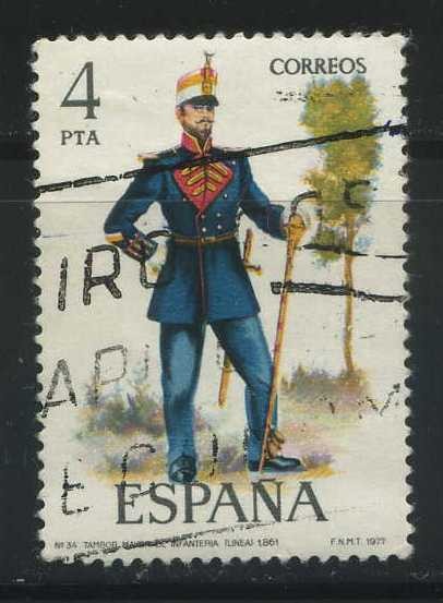 E2384 - Uniformes militares