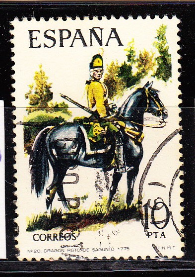 E2240 Uniformes Militares (328)