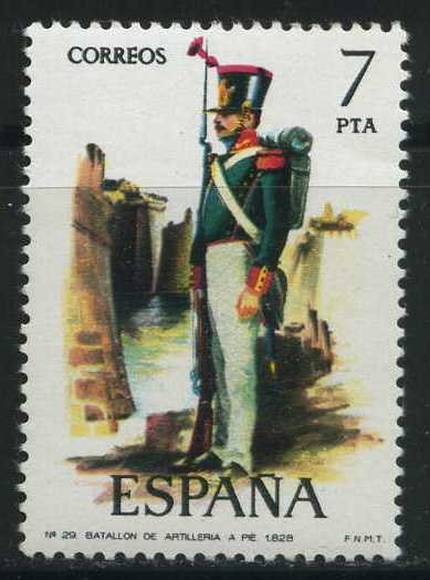 E2353 - Uniformes militares