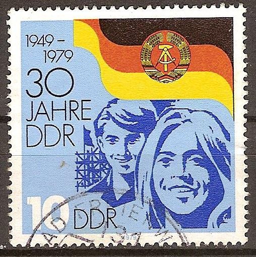 30.Años RDA,1949-1979,Jovenes y bandera de DDR.