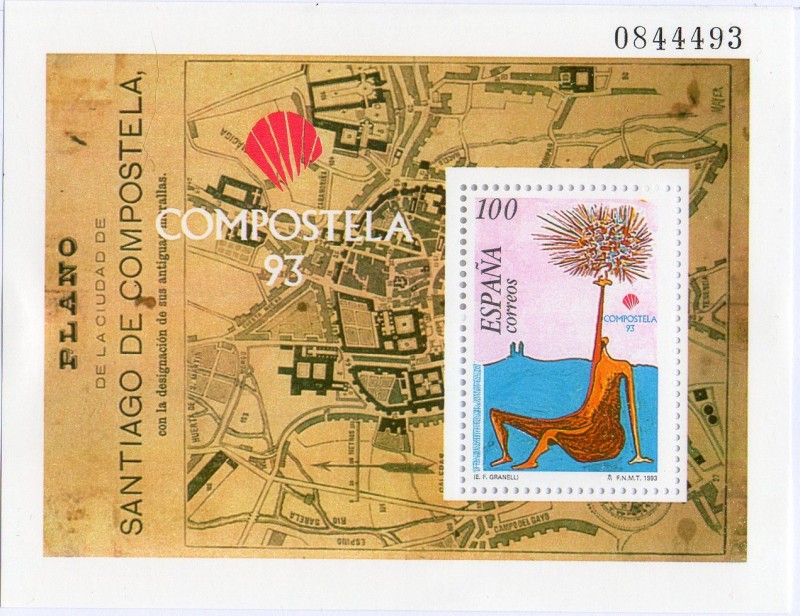 3258- Compostela ' 93. Figura sentada, obra de Eugenio F. Granell.