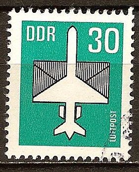 Correo aéreo.Avión y el sobre (las alas son parte de la dotación)DDR