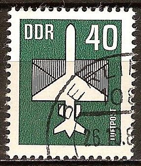 Correo aéreo.Avión y el sobre (las alas son parte de la dotación)DDR